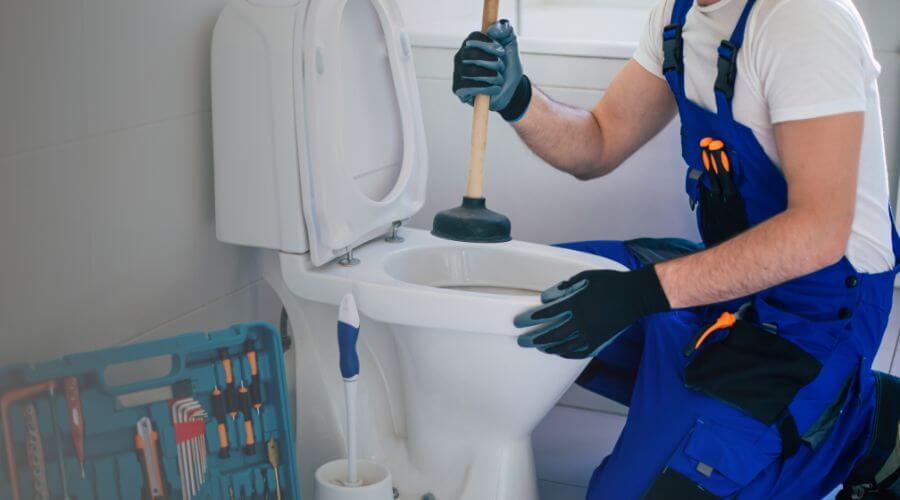 Professional septic pumping service in New Holland, IL